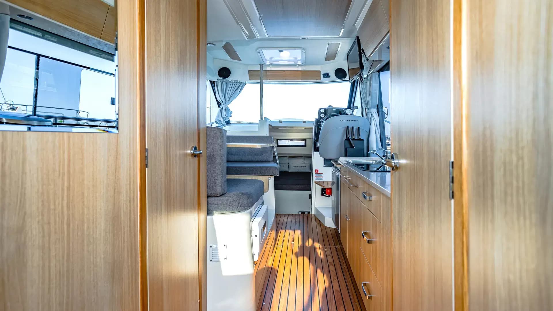 Suncamper 35 Flybridge — zdjęcie 9