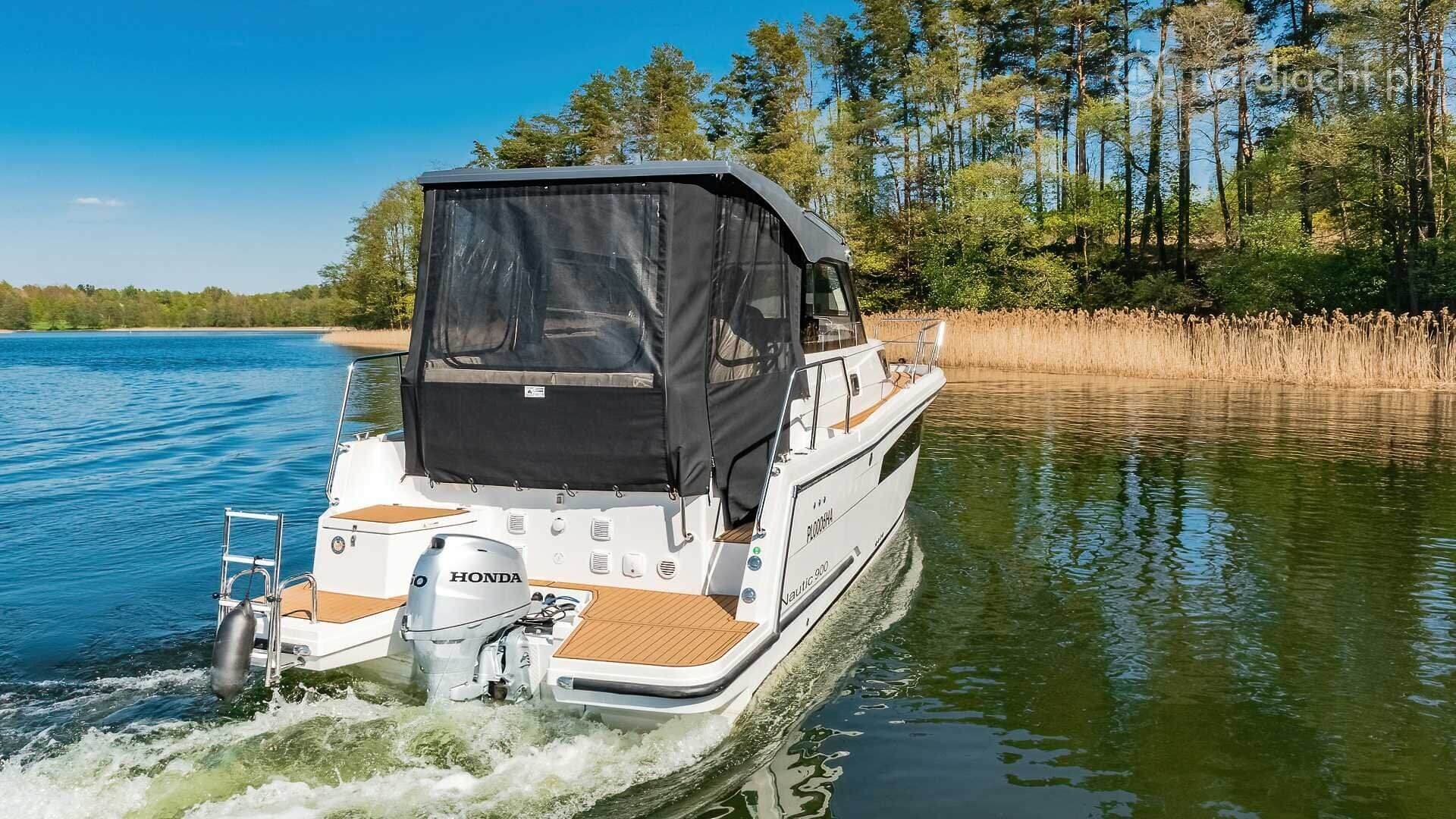 Nautic 900 — zdjęcie 2