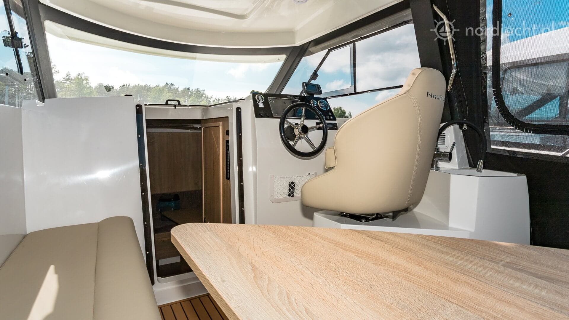 Nautic 900 — zdjęcie 8