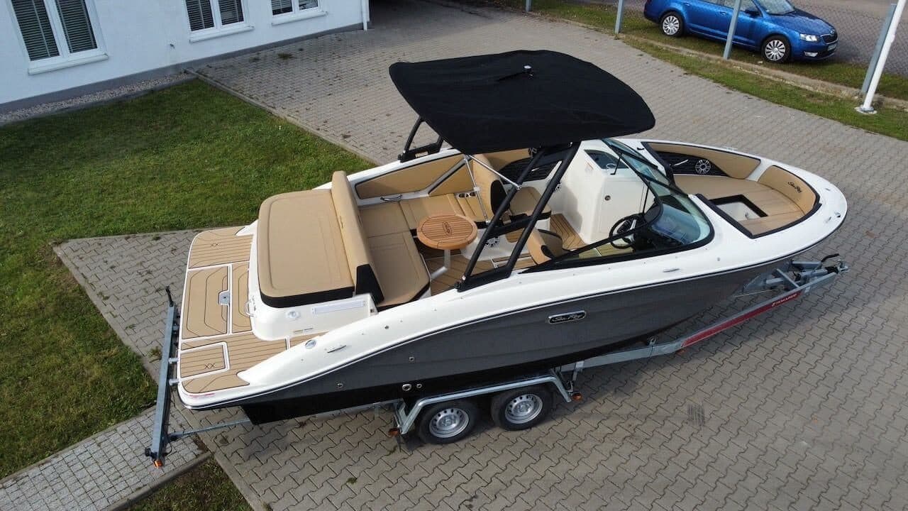Sea Ray 210 — zdjęcie 4