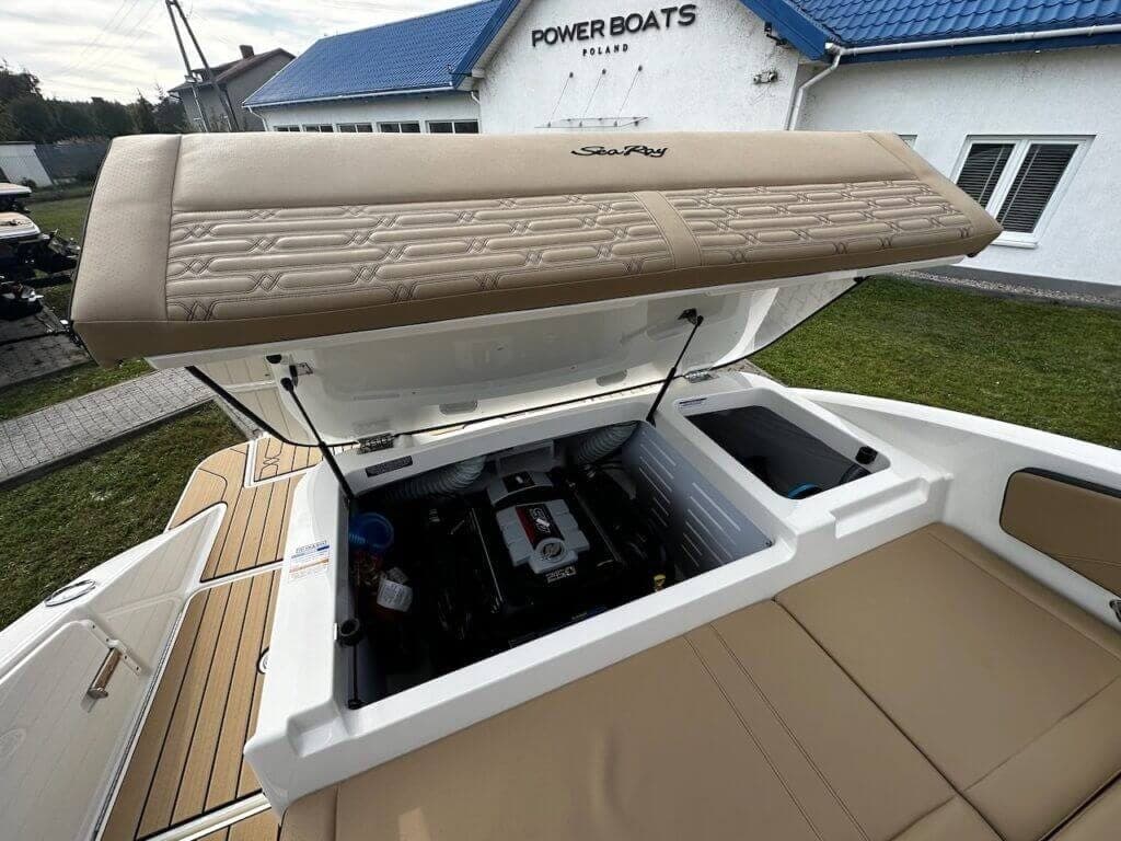 Sea Ray 210 — zdjęcie 10