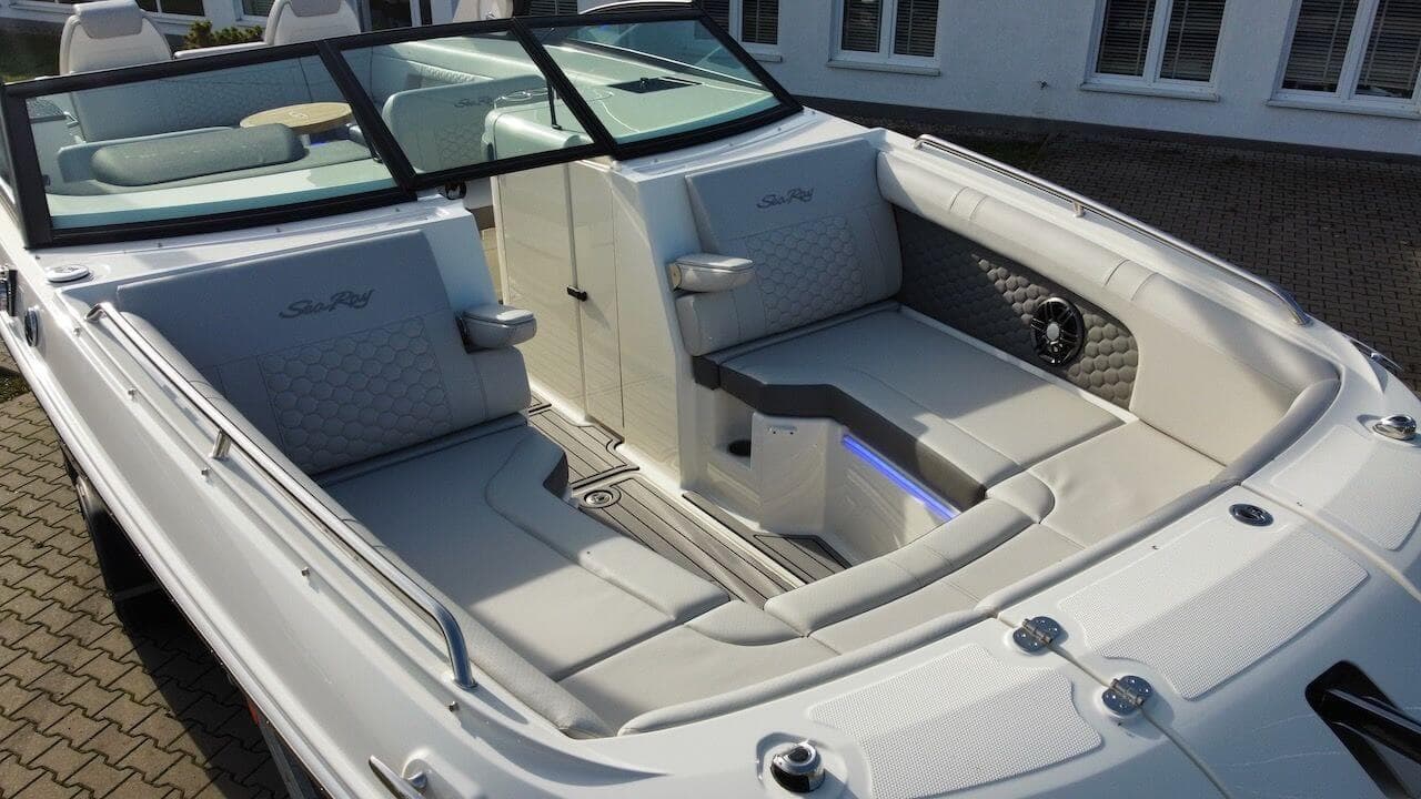 Sea Ray 290 SDX — zdjęcie 2