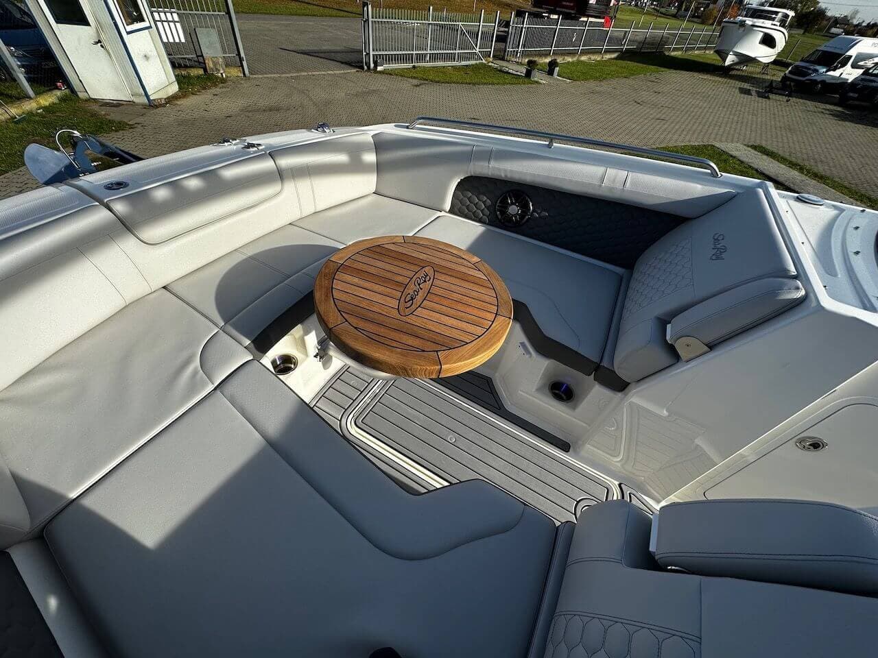 Sea Ray 290 SDX — zdjęcie 5