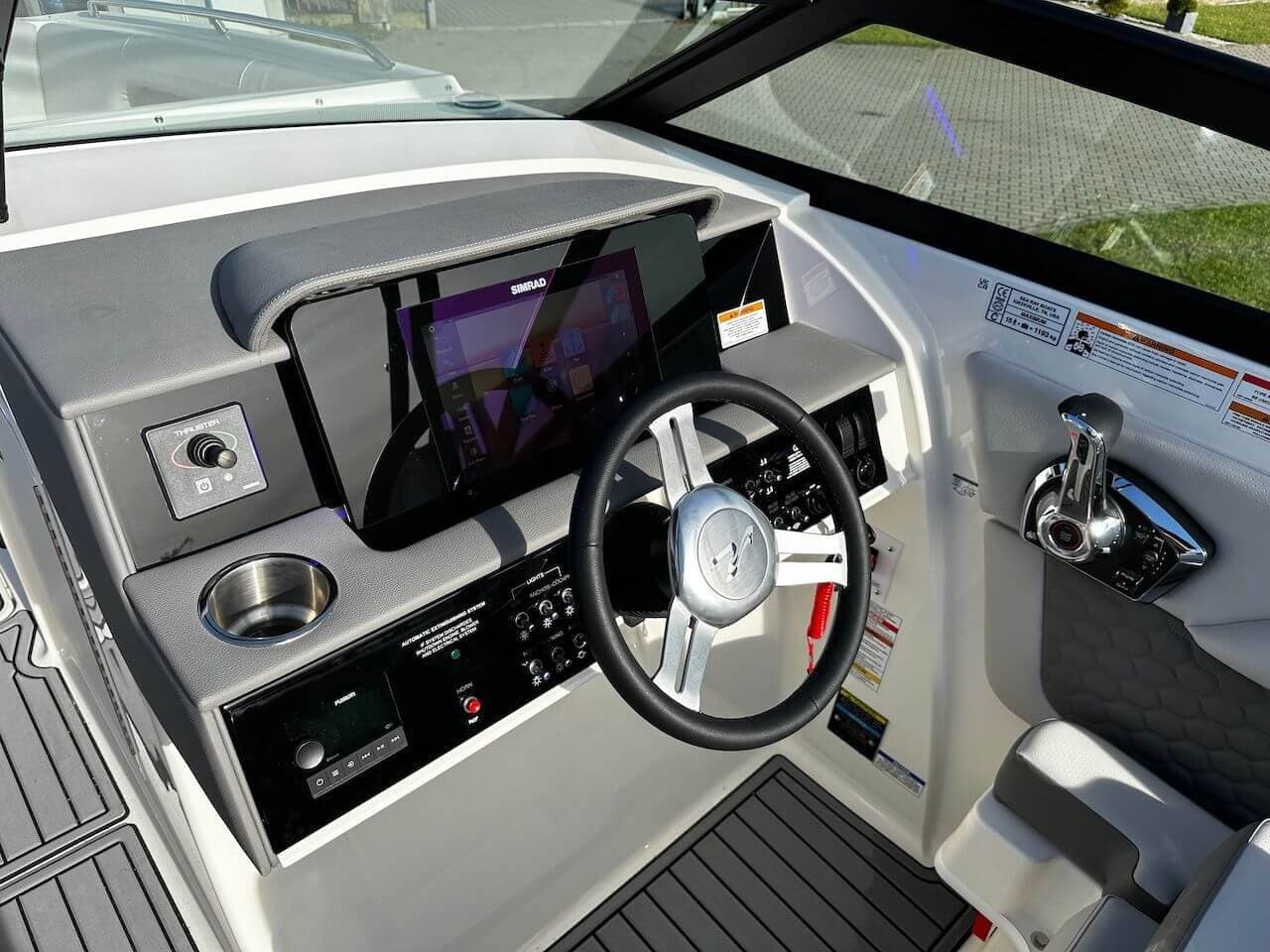 Sea Ray 290 SDX — zdjęcie 7