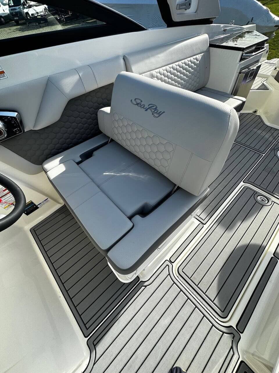Sea Ray 290 SDX — zdjęcie 9