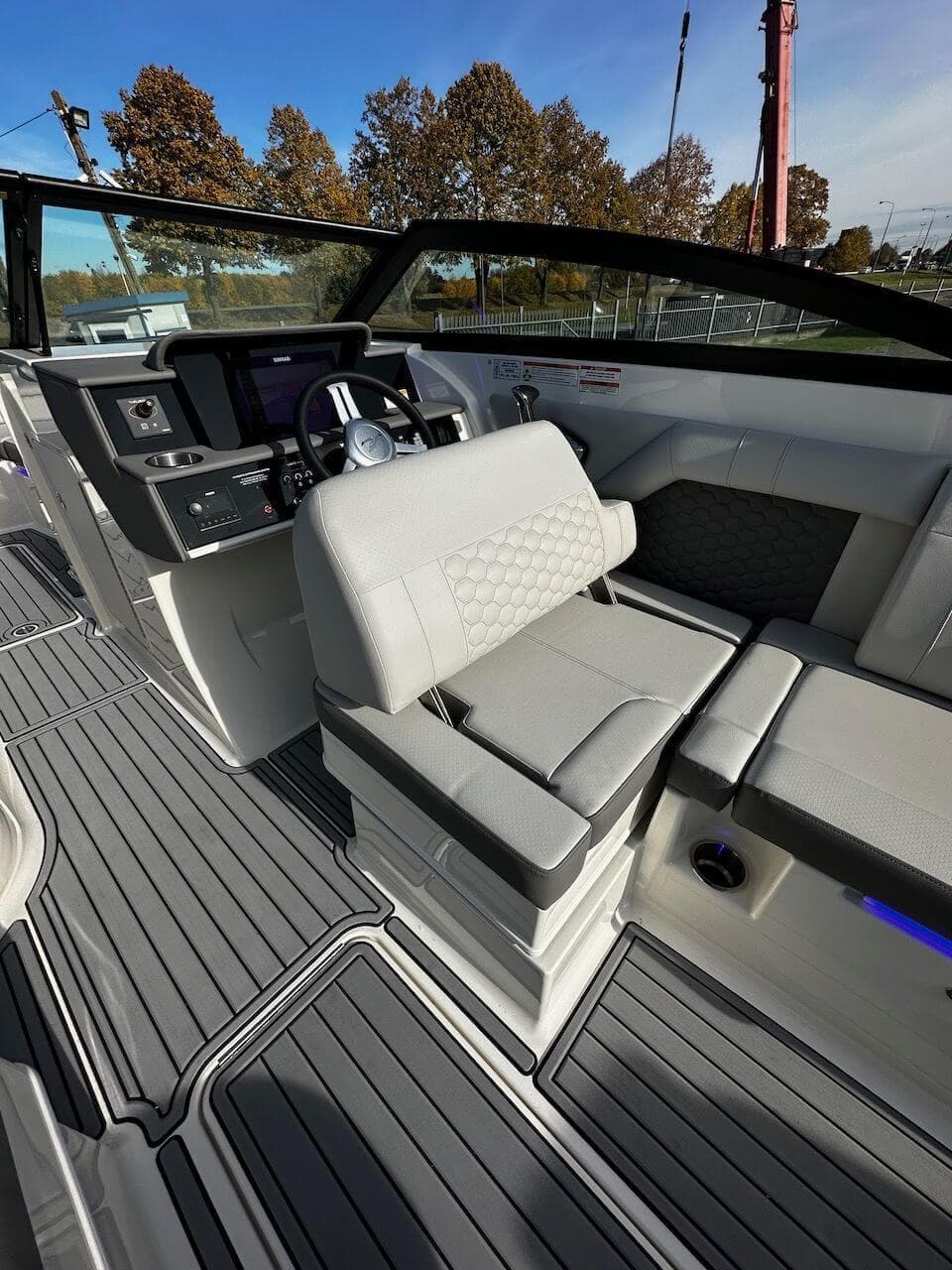 Sea Ray 290 SDX — zdjęcie 11