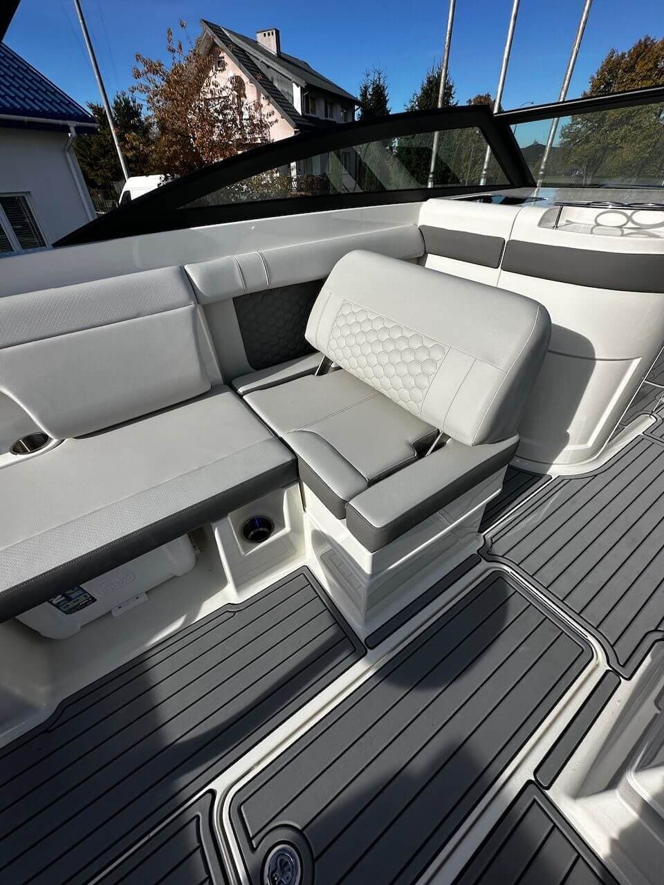 Sea Ray 290 SDX — zdjęcie 13
