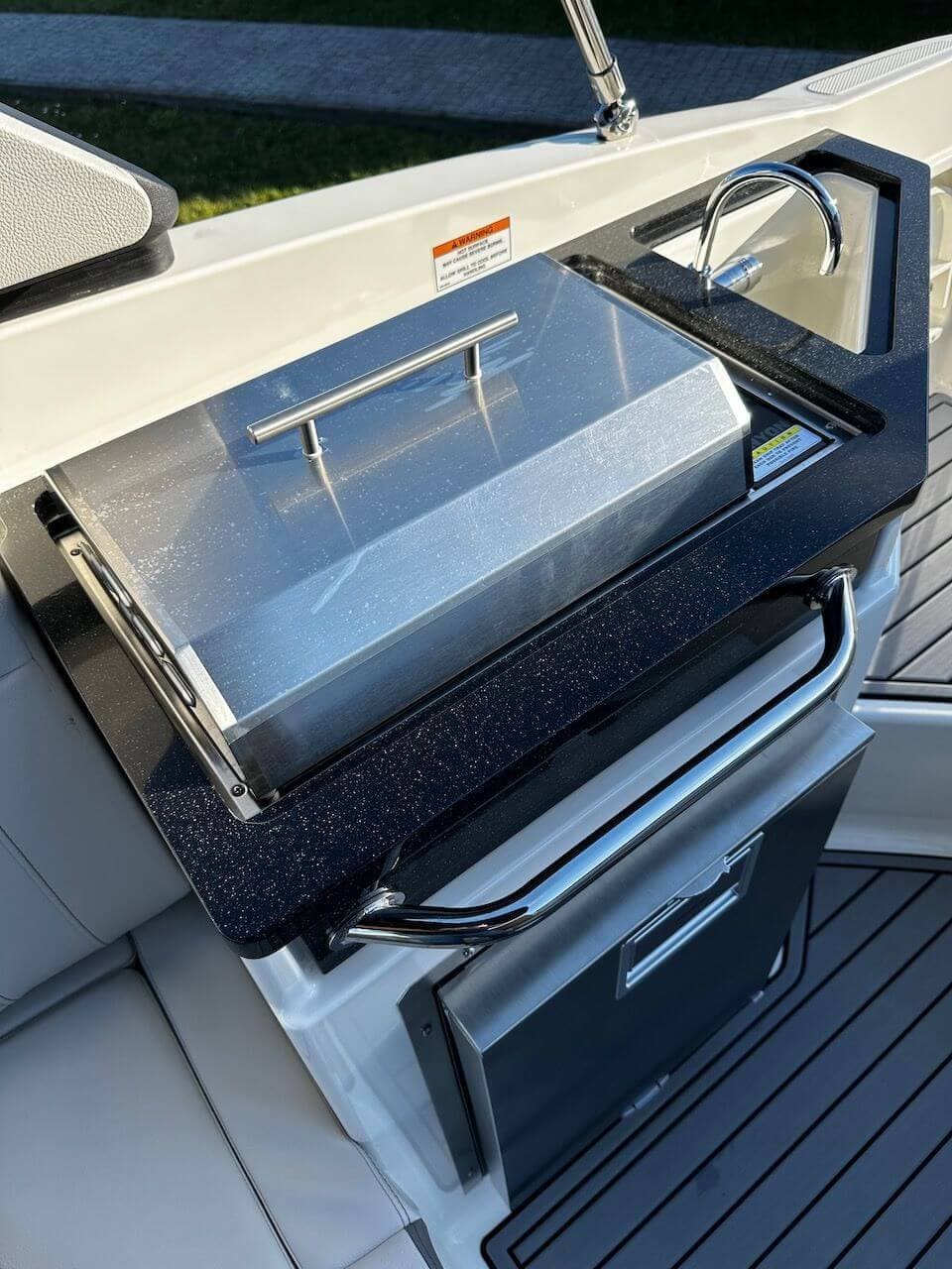 Sea Ray 290 SDX — zdjęcie 15