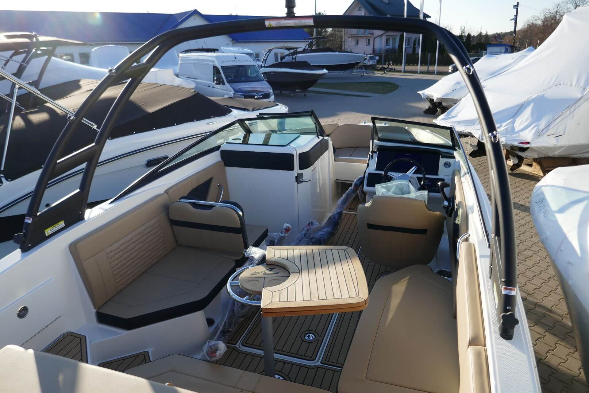 Sea Ray 230 — zdjęcie 8