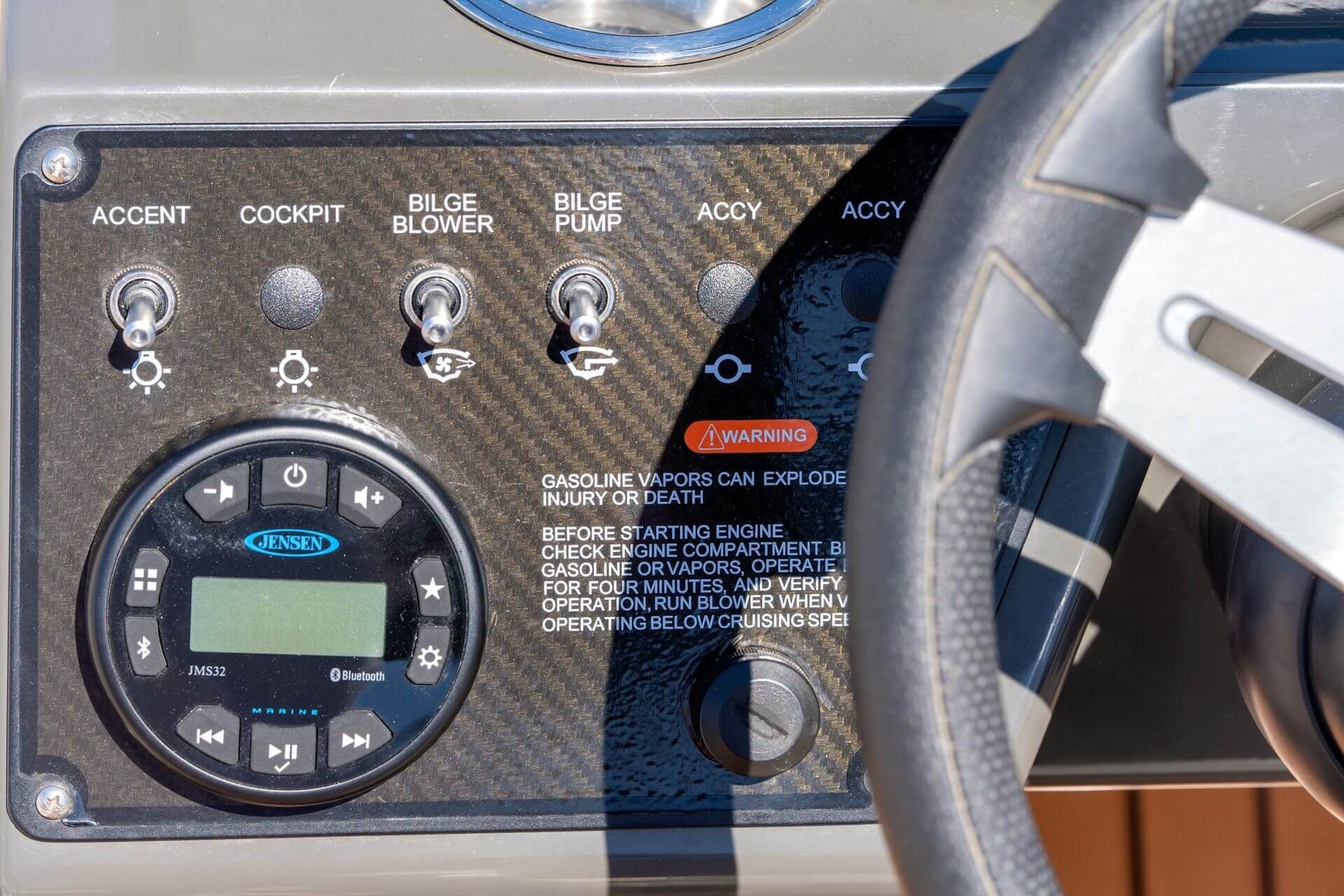 Bayliner VR6E — zdjęcie 9