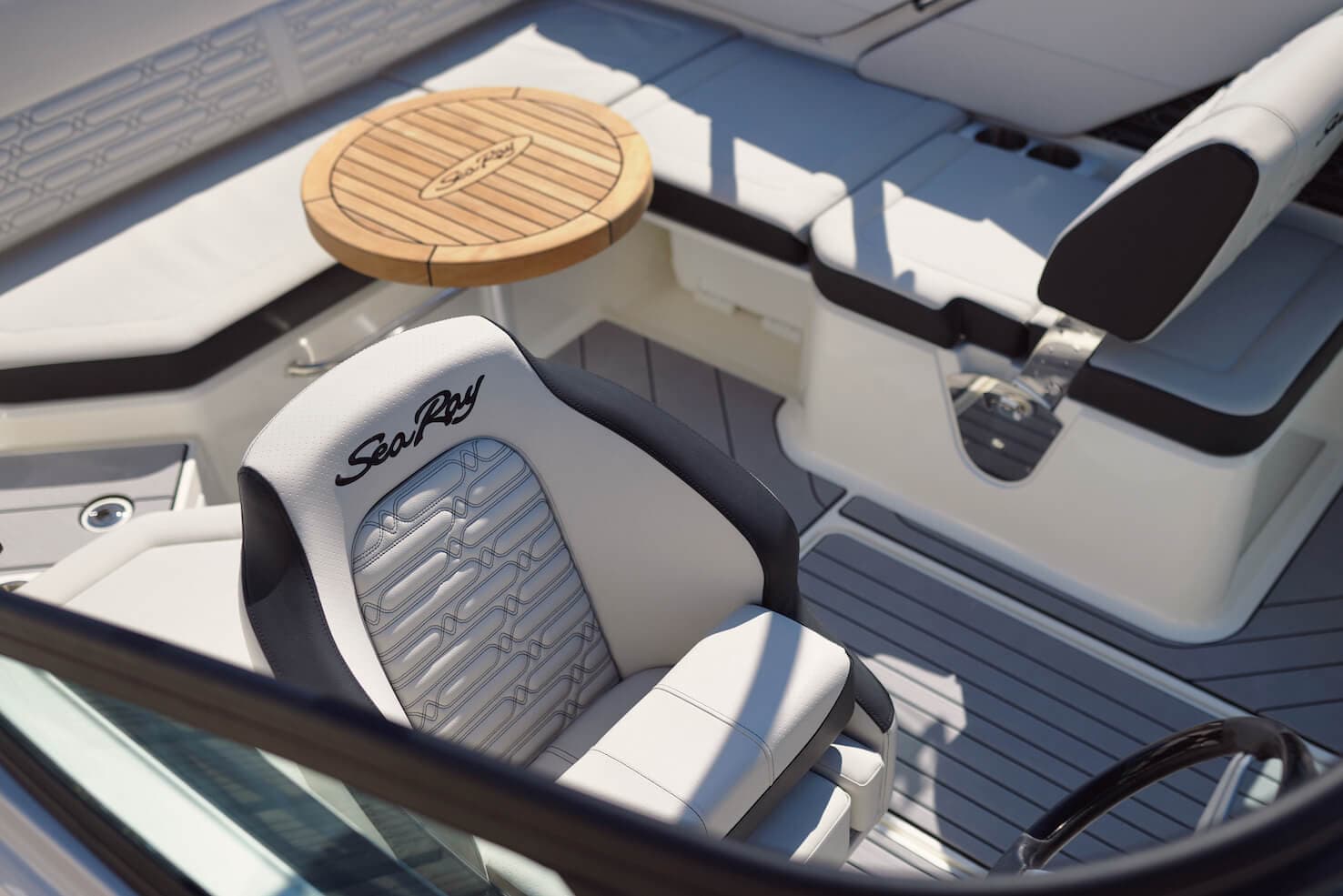 Sea Ray 210 — zdjęcie 5