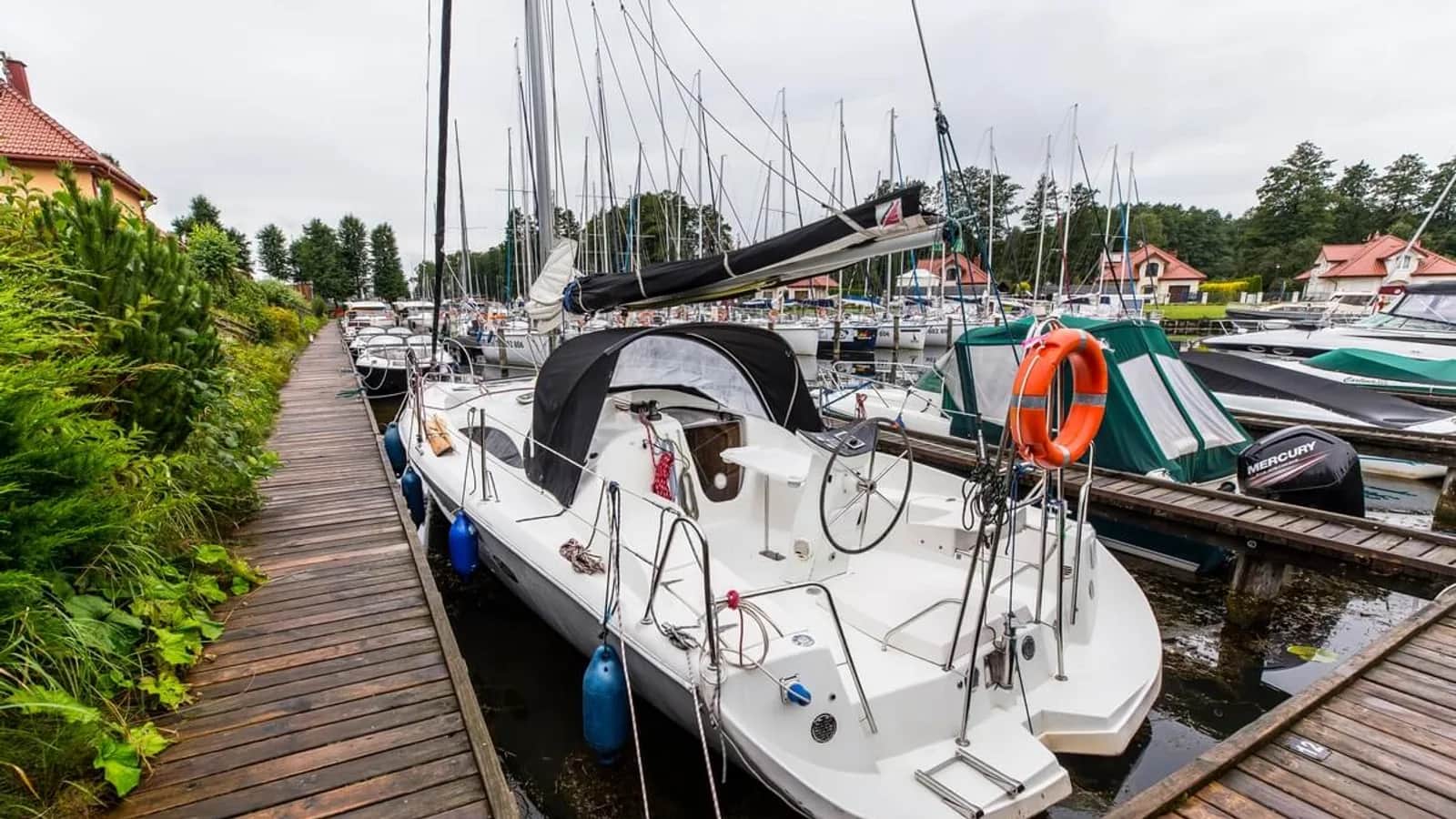 Yacht für einen Tag oder für eine Woche. Was sich in Masuren für wen lohnt