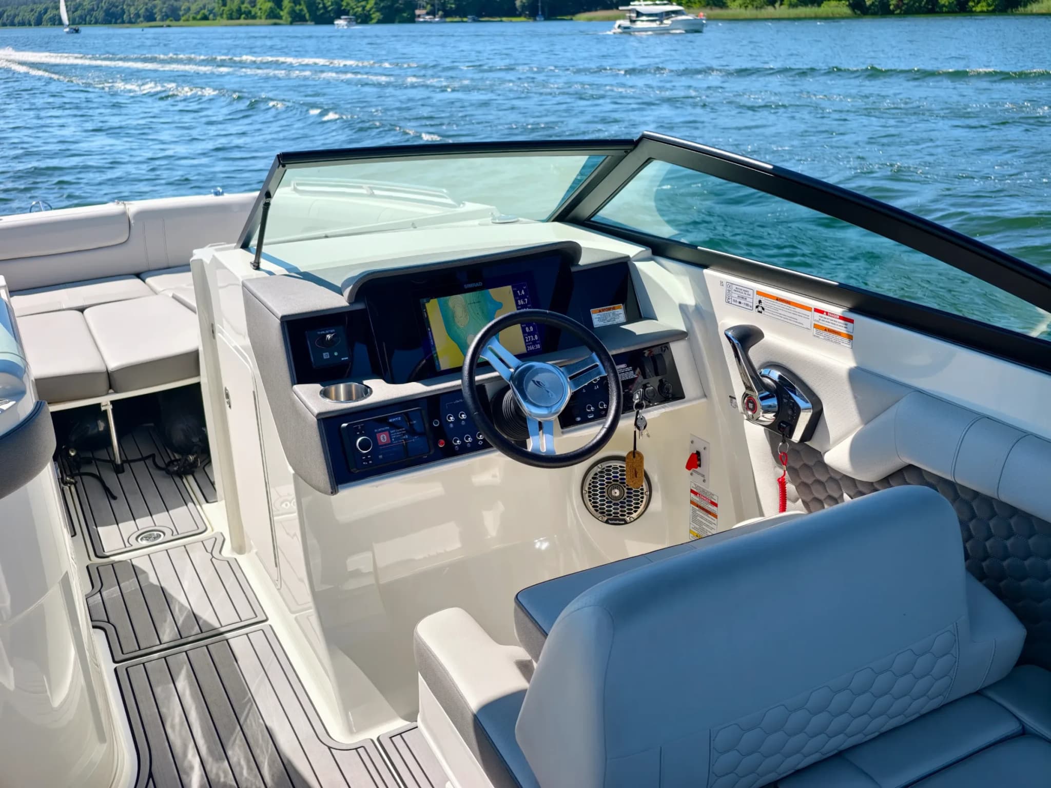 Sea Ray 290 SDX — zdjęcie 3