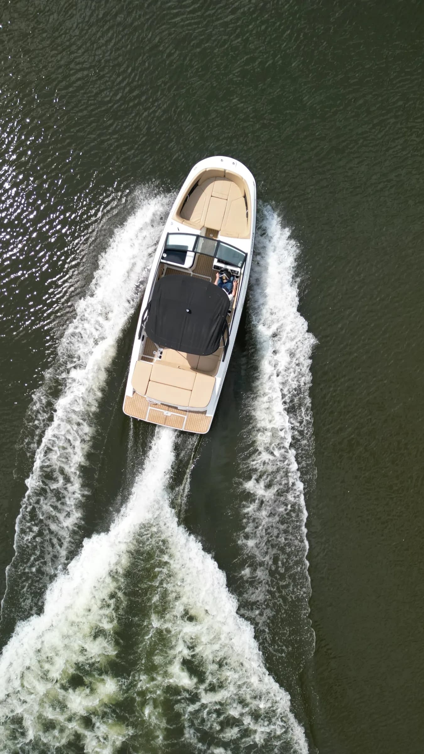Sea Ray 230 — zdjęcie 4
