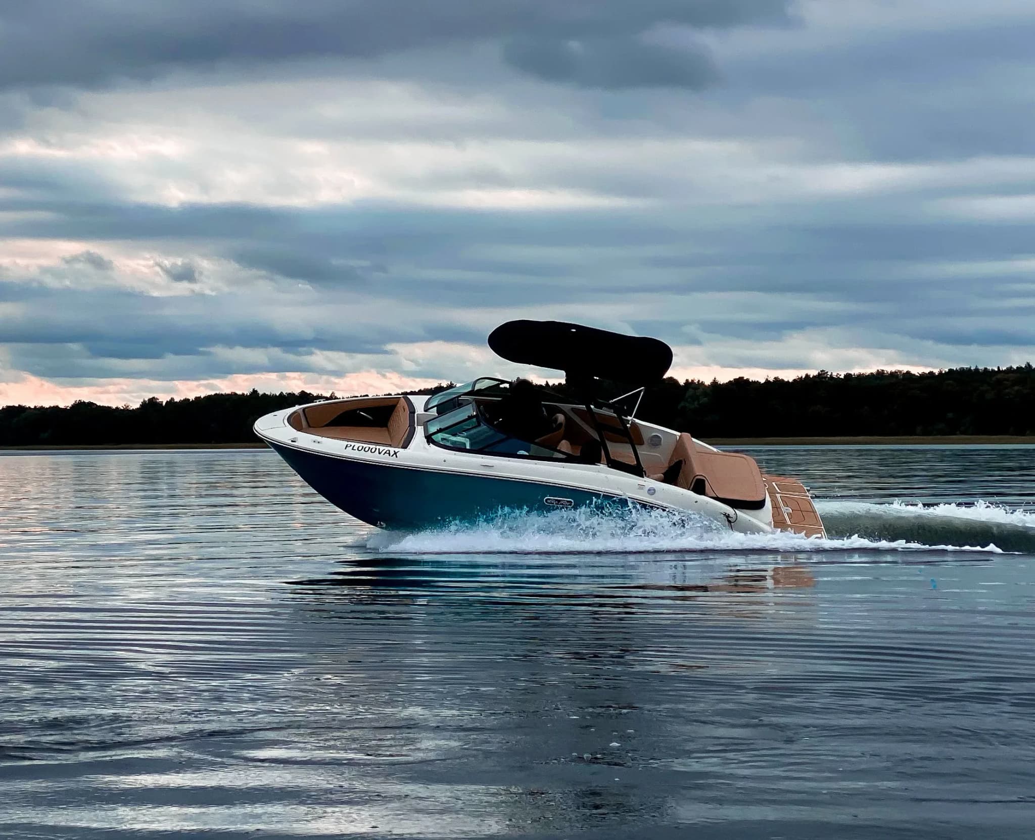 Sea Ray 210 — zdjęcie 2