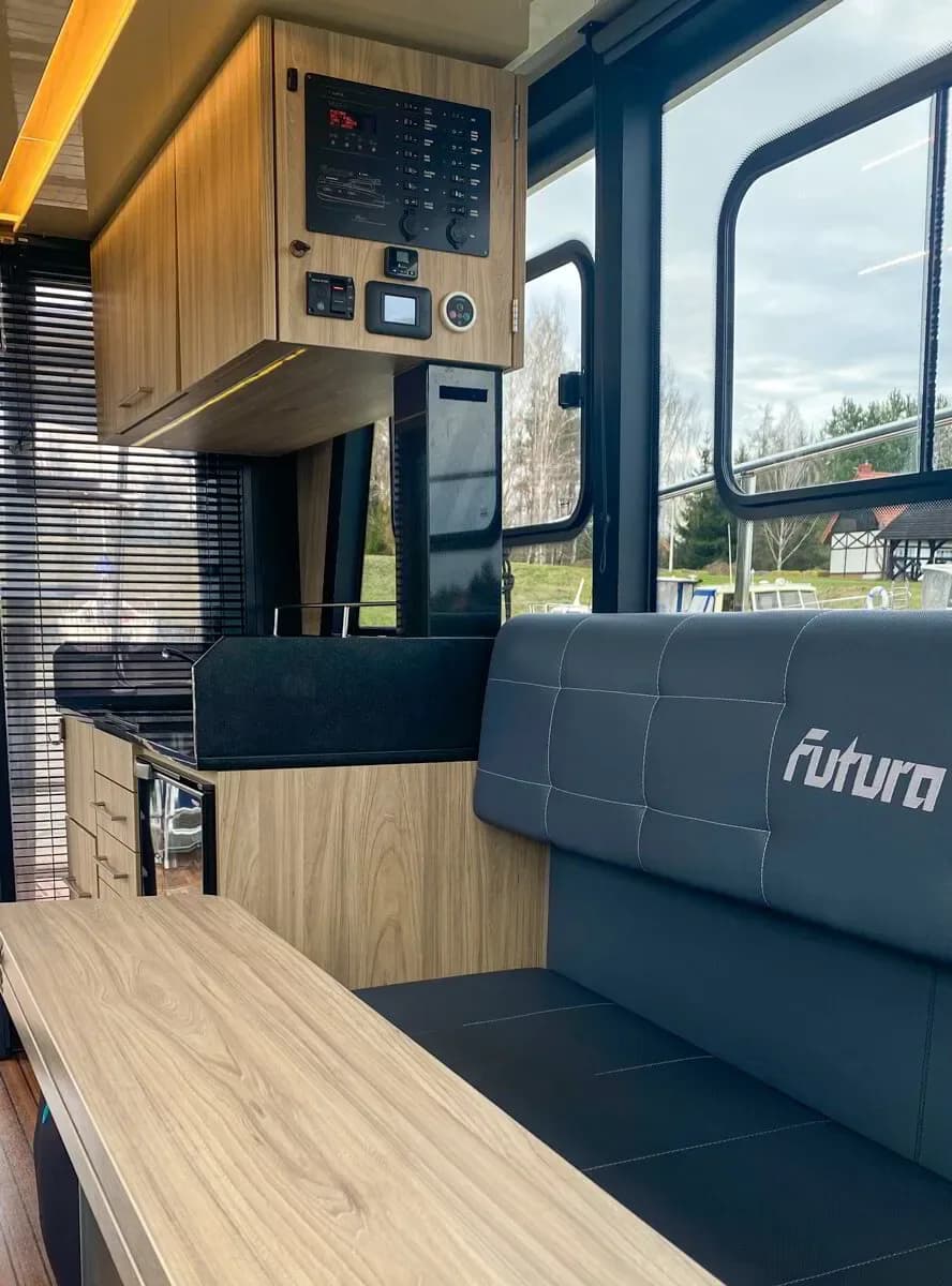 Futura 40 Horizon — zdjęcie 4
