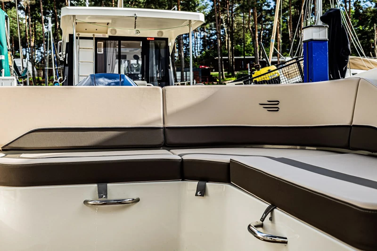 Bayliner V20 — zdjęcie 5