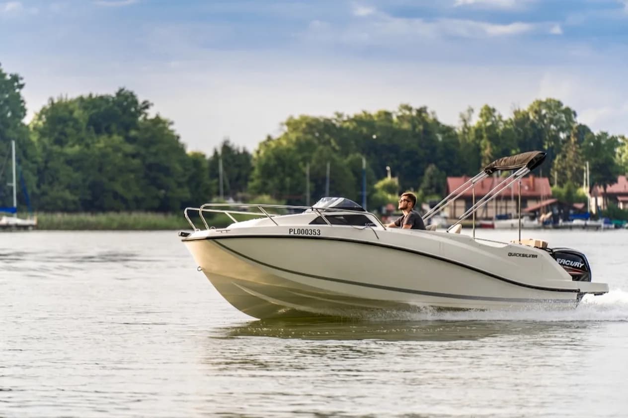 Quicksilver 555 — zdjęcie 2