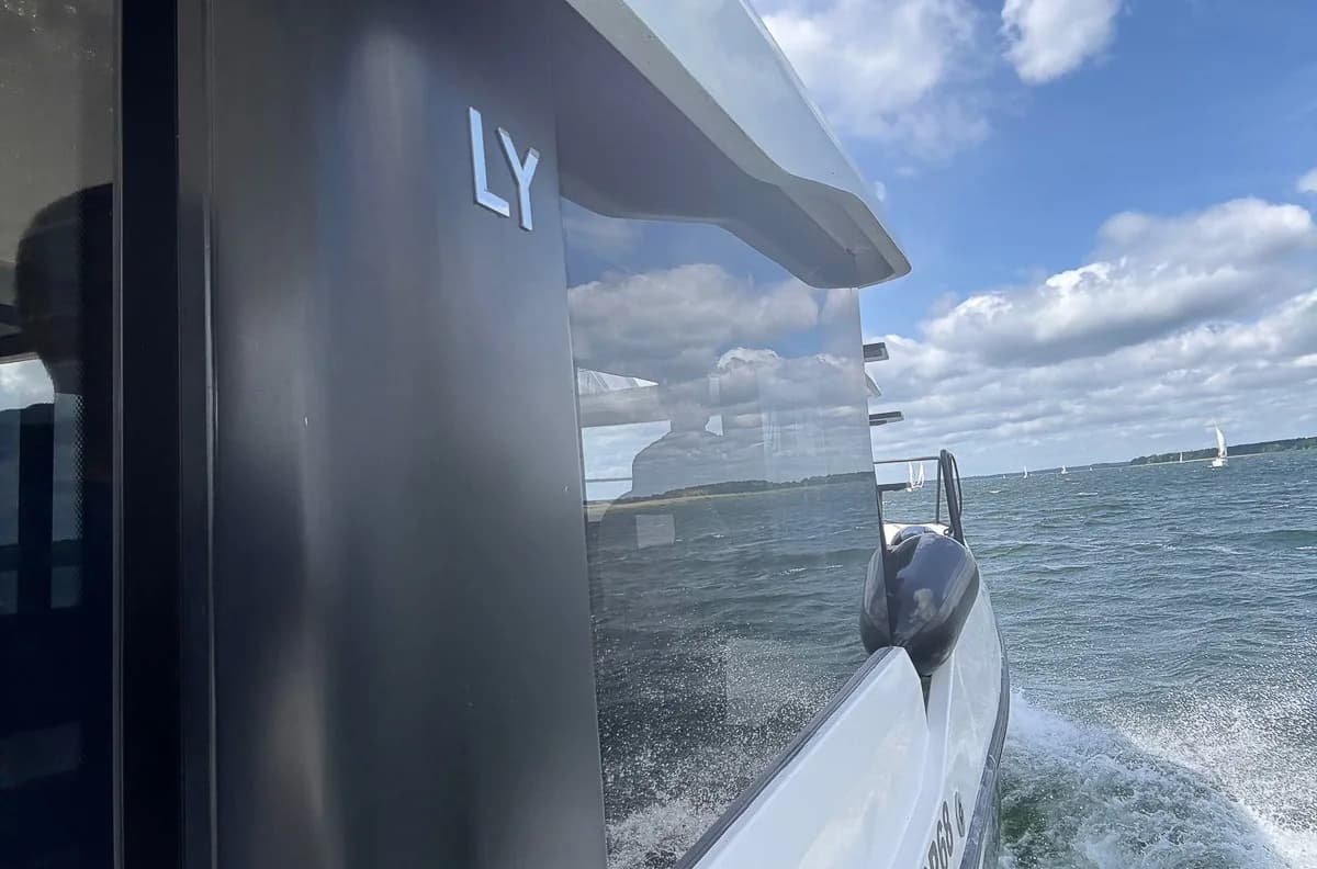 LY30+ — zdjęcie 4